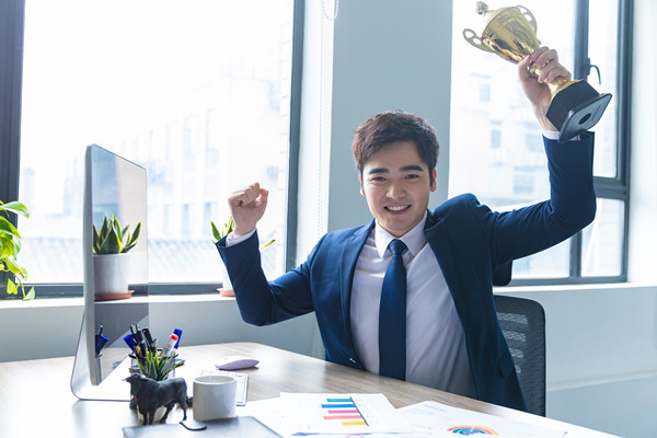 合理控制薪酬成本，提高企業(yè)利潤(rùn)與員工福利水平