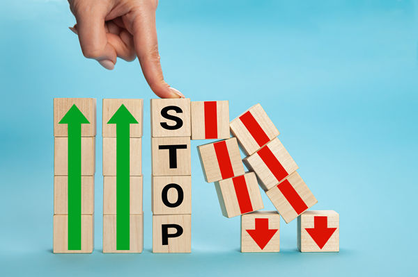 智能決策：利用數(shù)據(jù)驅(qū)動策略，提升企業(yè)管理效能