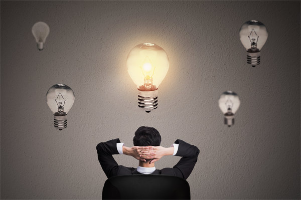 創(chuàng)新企業(yè)管理思維，激發(fā)員工潛能，推動(dòng)企業(yè)騰飛