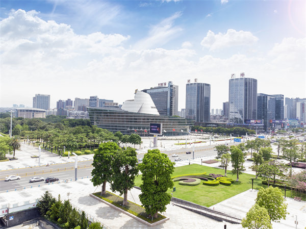 東莞企業(yè)成長(zhǎng)路上，管理咨詢?nèi)绾纬蔀榧铀倨鳎? title=