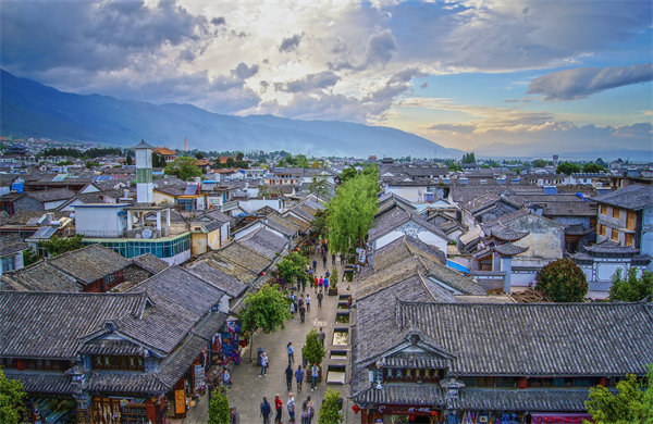 國(guó)慶多元場(chǎng)景拓展消費(fèi)體驗(yàn)，對(duì)景區(qū)旅游業(yè)有何啟示？