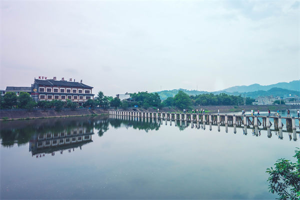溫州戰(zhàn)略咨詢公司如何助力企業(yè)精準定位市場？