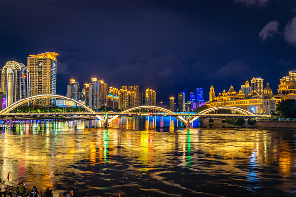 企業(yè)如何借助福州咨詢公司提升員工績(jī)效與團(tuán)隊(duì)效能？