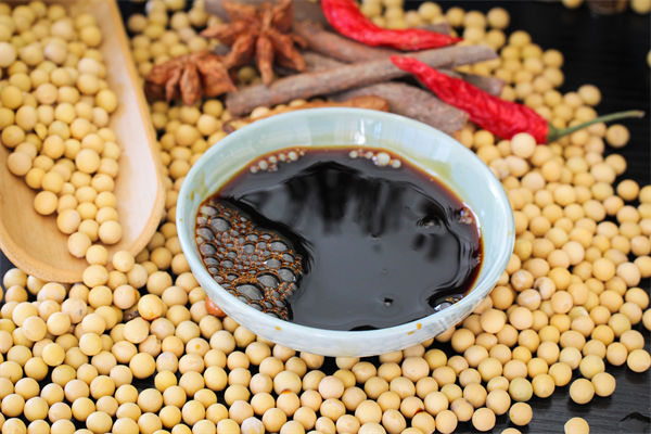 廠商回應(yīng)零添加醬油檢出鎘和砷，相關(guān)企業(yè)有何啟示？