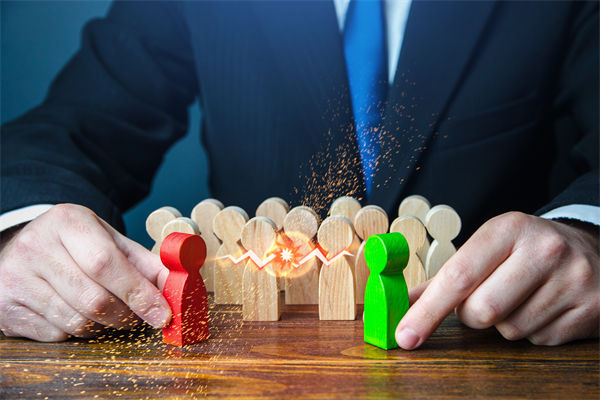 新老業(yè)務(wù)沖突不斷，企業(yè)戰(zhàn)略管理如何平衡布局？